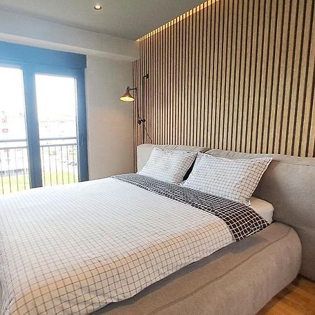 פודגוריצה Stylish One Bedroom Apartment מראה חיצוני תמונה