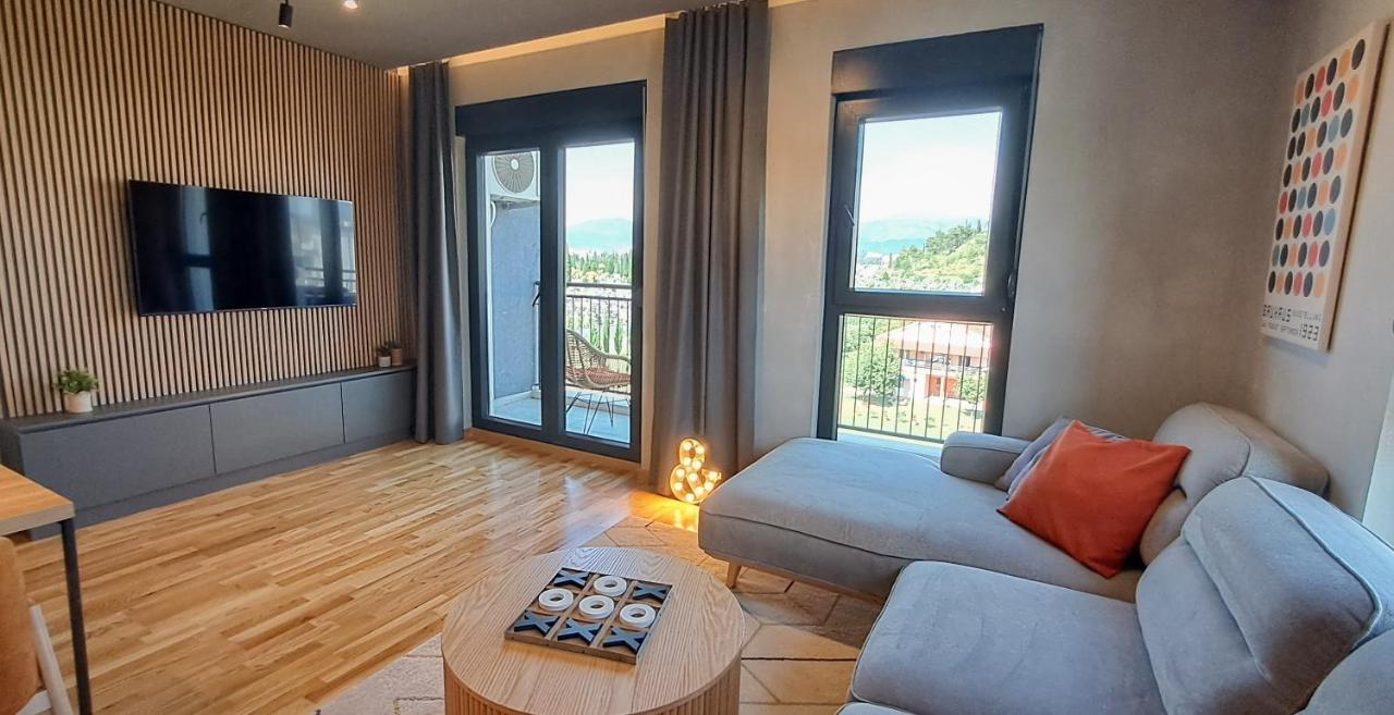 פודגוריצה Stylish One Bedroom Apartment מראה חיצוני תמונה